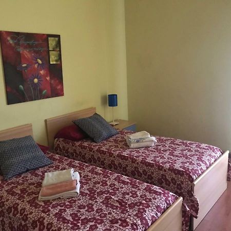 I Colori Di Sara Bed and Breakfast Κατάνια Εξωτερικό φωτογραφία