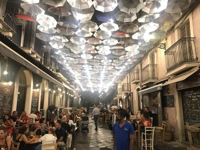 I Colori Di Sara Bed and Breakfast Κατάνια Εξωτερικό φωτογραφία
