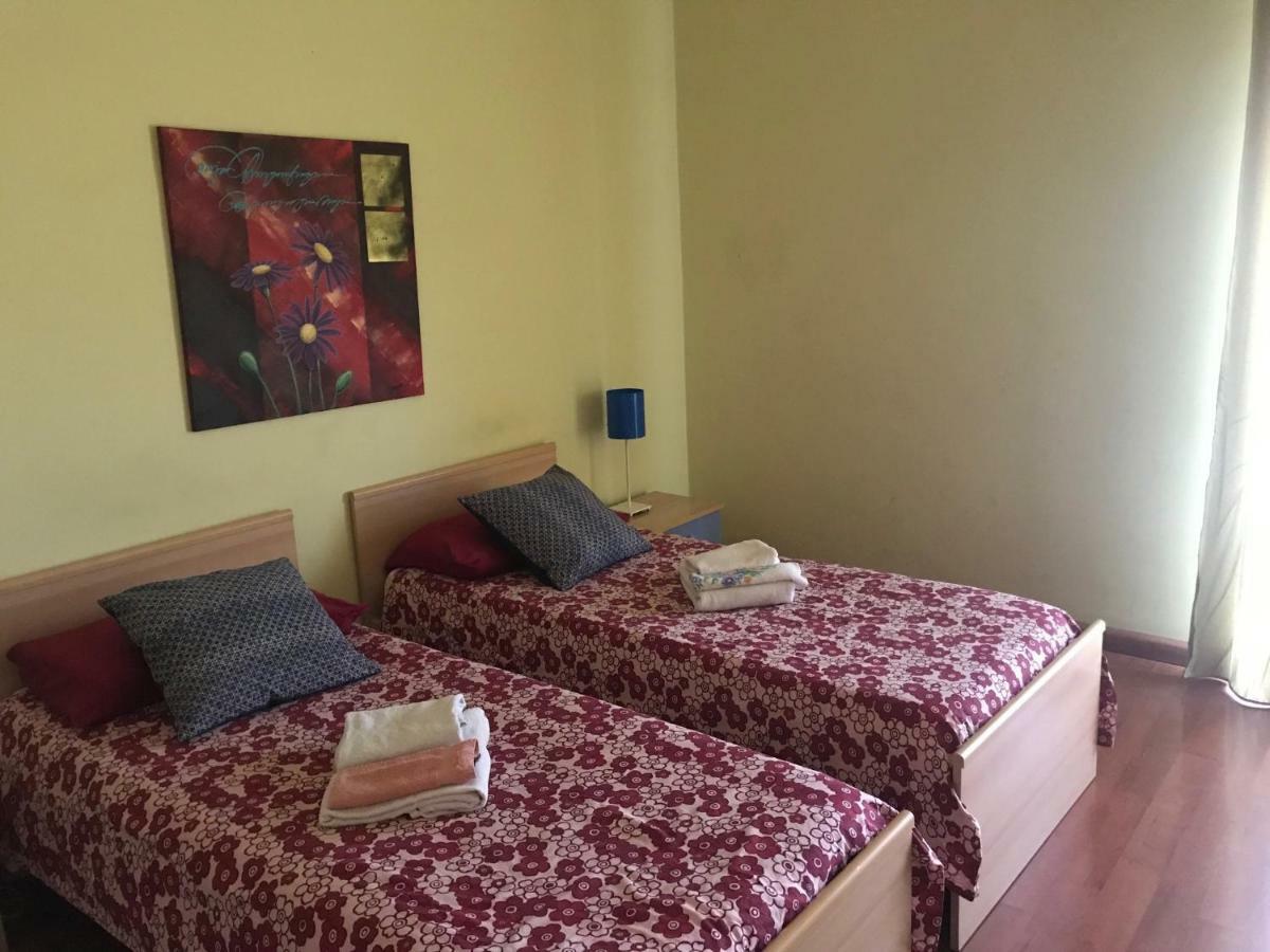 I Colori Di Sara Bed and Breakfast Κατάνια Εξωτερικό φωτογραφία