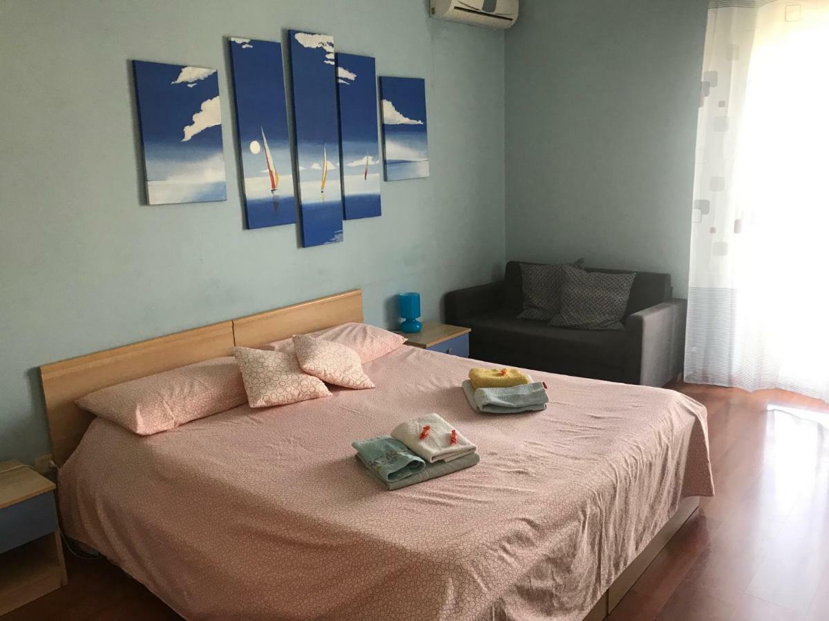 I Colori Di Sara Bed and Breakfast Κατάνια Εξωτερικό φωτογραφία