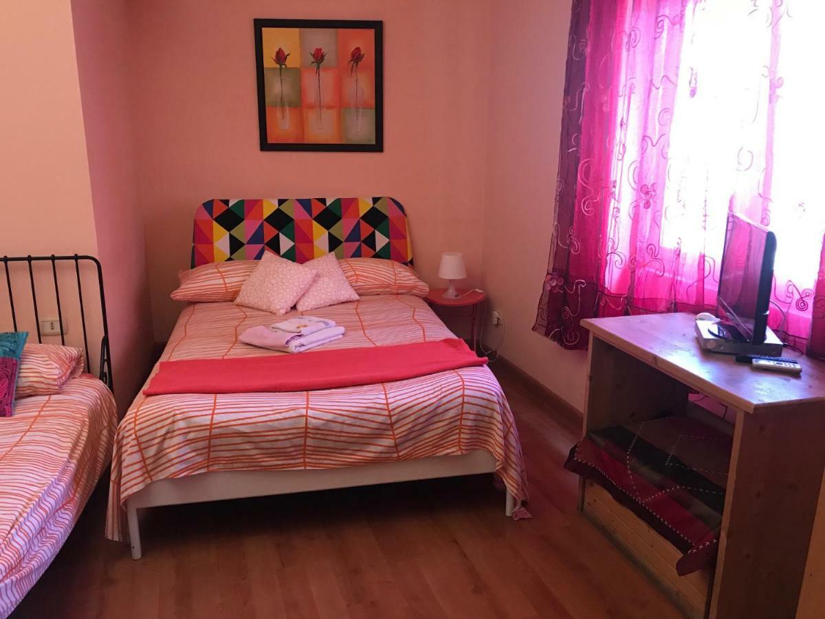 I Colori Di Sara Bed and Breakfast Κατάνια Εξωτερικό φωτογραφία