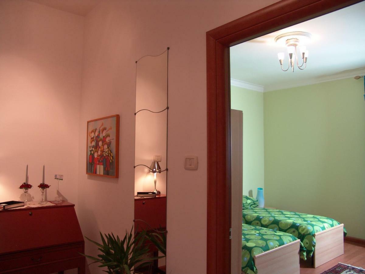 I Colori Di Sara Bed and Breakfast Κατάνια Εξωτερικό φωτογραφία