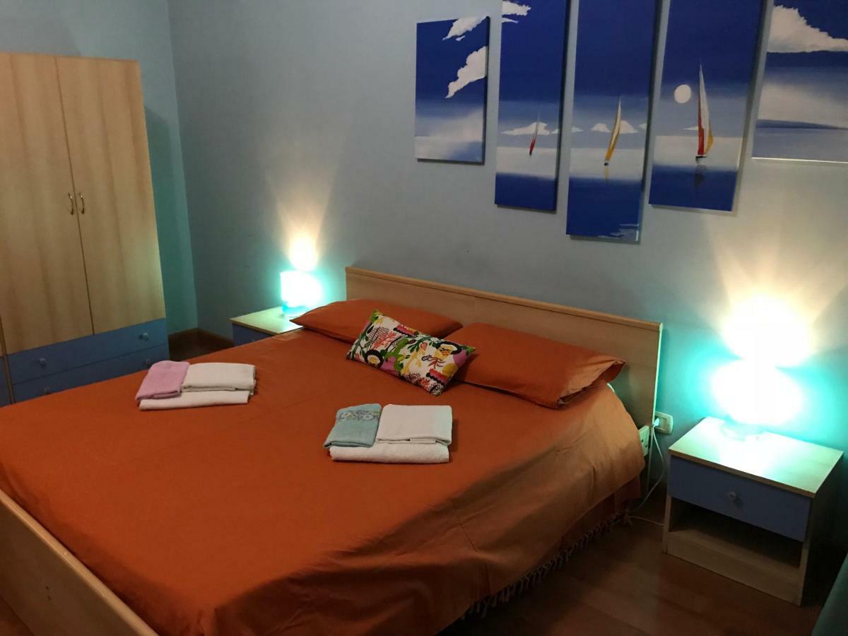 I Colori Di Sara Bed and Breakfast Κατάνια Εξωτερικό φωτογραφία